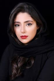 Hasti Mahdavifar as Aida Soufi