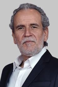Guillermo Toledo as Julio
