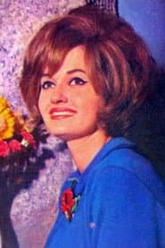 Isabel Cristina as Esther