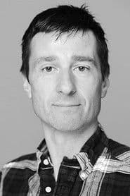 Peter Perski as Cengiz