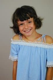 Lou Lambrecht as Amandine