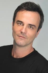 Marcelo Valle as Psiquiatra
