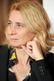 Monica Rametta as Laura