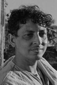 Kanu Bannerjee as Harihar Ray