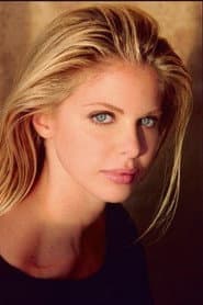 Haley Joel as Amanda