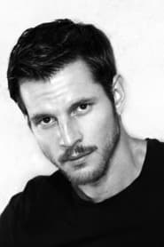 Juan Pablo Campa as Lauro