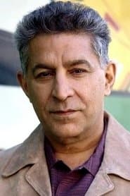 Dalip Tahil as Rai Bahadur Tejeshwar Singhal