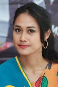Putri Ayudya as Karin