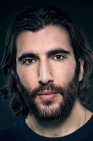 Mustafa Duygulu as Baris