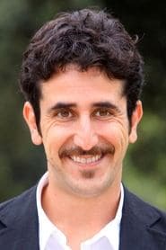 Luca Angeletti as Enrico