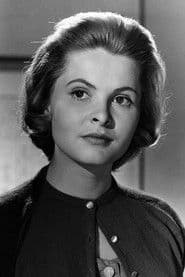 Johanna Matz as Eve Ullmann