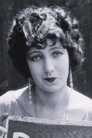 Kathleen Kirkham as Alice Clayton - Lady Greystoke
