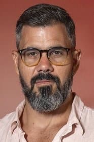 Juliano Cazarré as Boca Mole