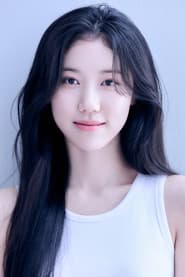 Lee Re as Soon-yi