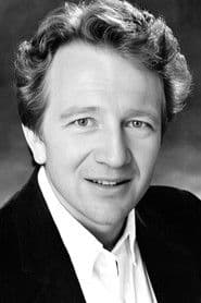 Craig Wasson as Travis Cralle