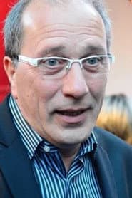 Ernesto Claudio as Antón Dubois