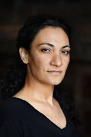 Alev Irmak as Kezvan