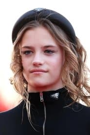 Lizzielou Corfixen as Super Star