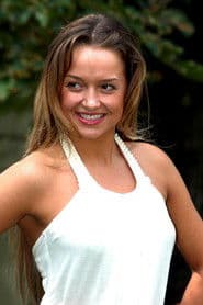 Aneta Piotrowska as Sira's Mother