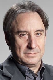 Juanjo Puigcorbé as Dr. Mira, Alma's father