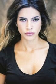 Jessica Pizzi as Giulia