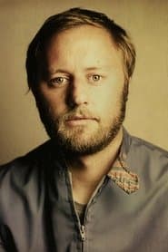 Rory Scovel as Ethan