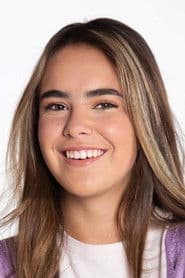 Estefi Merelles as Regina