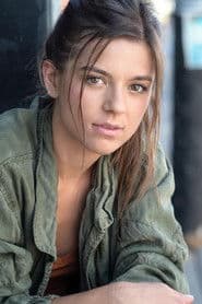 Aria Wallace as Roxanne "Roxy" Hunter