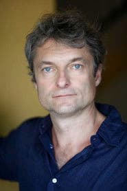 Alfred Dorfer as Pfarrer Erdinger