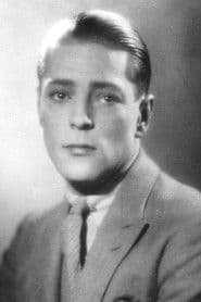 Patrick Aherne as English Officer (uncredited)