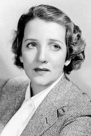 Helen Flint as Pearl Danvers