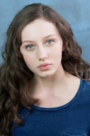 Scarlett Sperduto as Avery