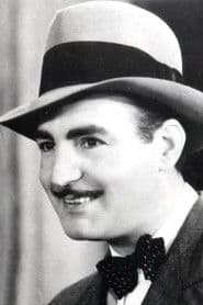 Vicente Padula as Conde Zapattini