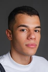 João Pedro Mariano as Wellington (Baby)