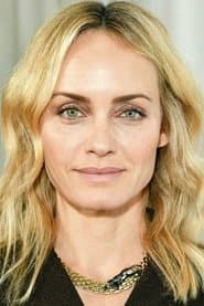 Amber Valletta as Gillian