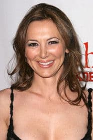 Natasha Pavlovich as Mia