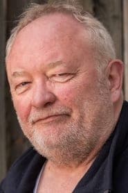 Bjarne Henriksen as Lennart