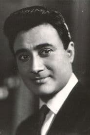 Dev Anand as Amar / Vinay