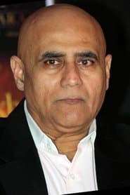 Puneet Issar as Komal Singh
