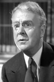 Brandon Tynan as Senator Carson