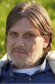 Livio Pacella as Amos