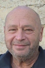 Gilbert Lévy as Gari (voice)