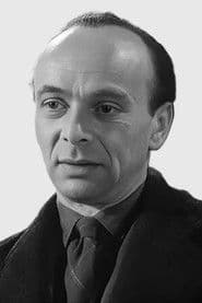 Philo Hauser as Charlie Ponz