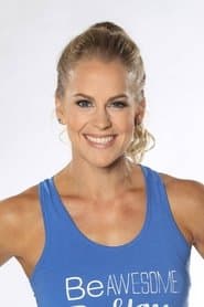 Maddy Curley as Mina Hoyt