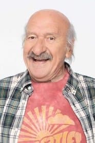 Vasilis Kolovos as Ellinas emporos