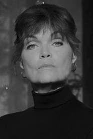 Delaney Driscoll as Linda Novotny