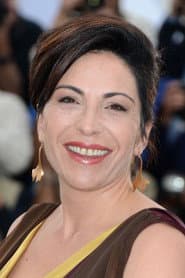 Loredana Simioli as Maria