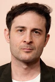 Arthur Harari as Philippe