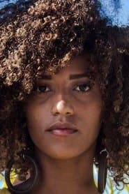 Eduarda Samara as Laura