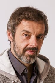 Uliks Fehmiu as Nele